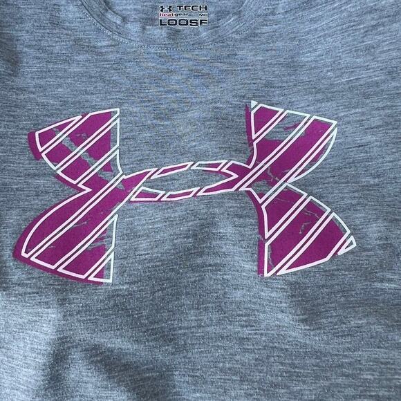 Under Armour Heat Gear loose short sleeve T-shirt, crewneck, women's size M - Picture 1 of 5